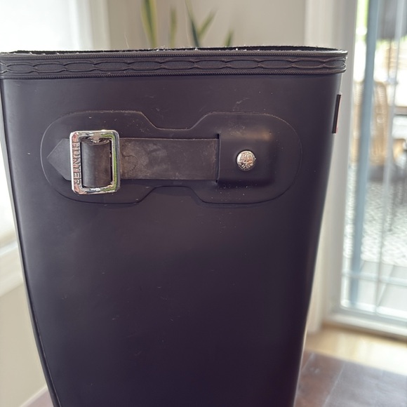 Matte Black Hunter Boots - Size 7 - Picture 9 of 12